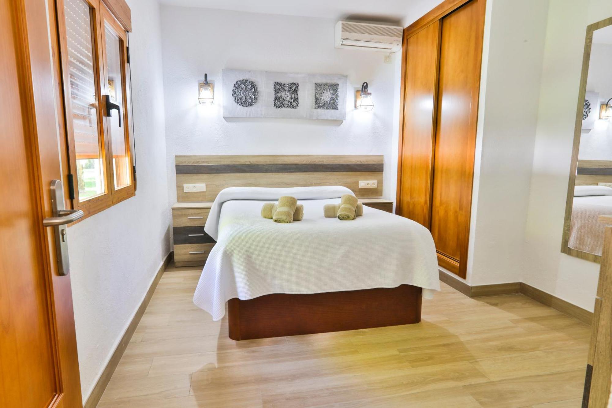 Complejo Residencial Enebros Aparthotel