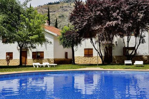 Complejo Residencial Enebros 2*